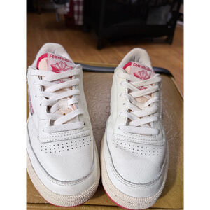 Club C85 Vintage Reebok White & Red Sneakers Size 8 women's 6.5 men's